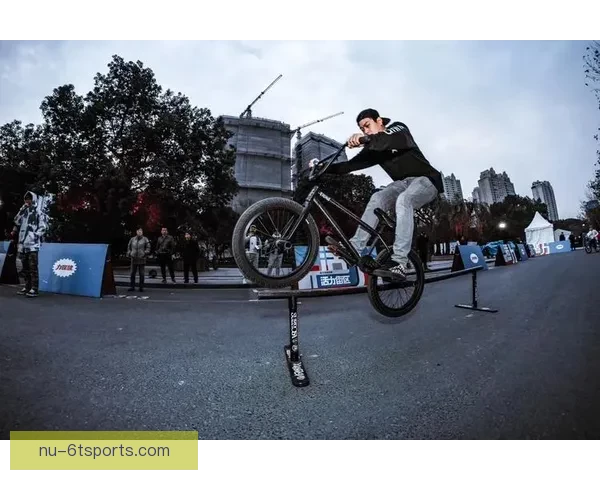 极限运动风云：BMX冠军的挑战与荣耀