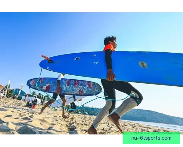 极限挑战！冲浪高手竞技盛会闪亮登场