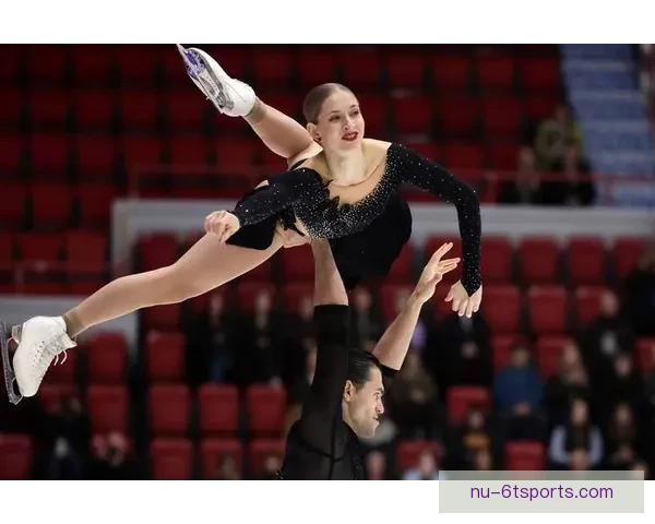 滑冰公开赛：冰上飞舞的激情与技艺