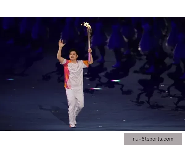 重量级选手惊艳表现，刷新纪录夺冠助力举重赛事高潮